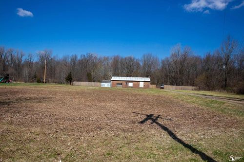 47106 Wear Road, Belleville, MI, 48111 | Card Image