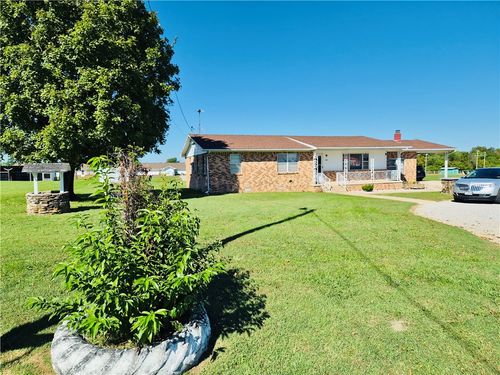 504 W 6th St, Green Forest, AR, 72638-2928 | Card Image