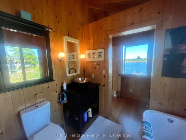 D-44 Wallbridge Island N/A, Home with 5 bedrooms, 3 bathrooms and 4 parking in Parry Sound Remote Area ON | Image 34