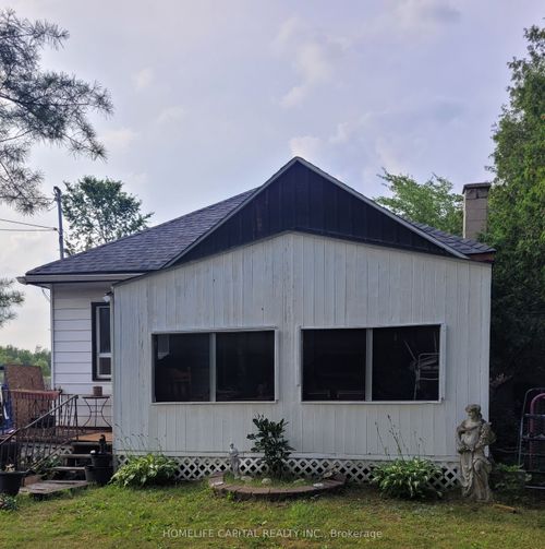 4517 Navan Rd, Navan, ON, K4B1H9 | Card Image