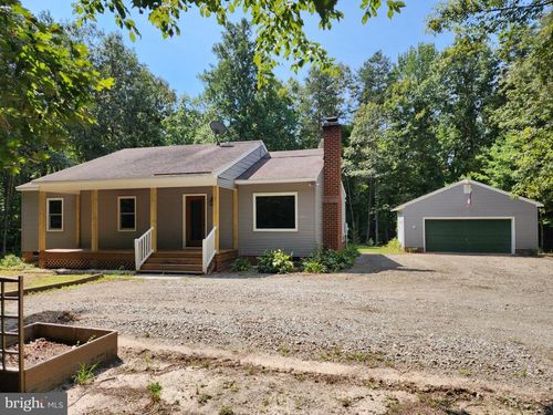 652 Jackson Rd, BUMPASS, VA, 23024-3308 | Card Image