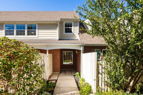 833 Lakeside Ln, Centerville, UT, 84014-1414 | Card Image