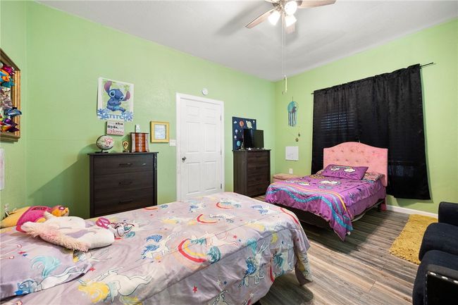 1009 Sinton St, House other with 3 bedrooms, 2 bathrooms and null parking in Sinton TX | Image 21