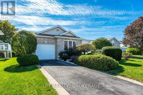 401 Waterloo Dr, Kingston, ON, K7M8K7 | Card Image