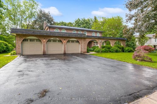 1482 Caulder Dr, Oakville, ON, L6J5S9 | Card Image