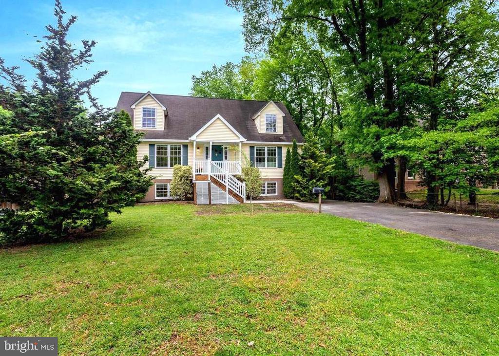 Residential Lease in ALEXANDRIA 2