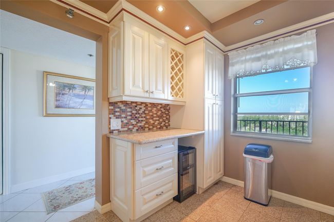 APT-807B - 3910 Inverrary Blvd, Condo with 2 bedrooms, 2 bathrooms and null parking in Lauderhill FL | Image 13