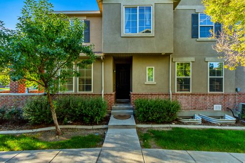 3075 S Crescent Dr, Salt Lake City, UT, 84106-3479 | Card Image