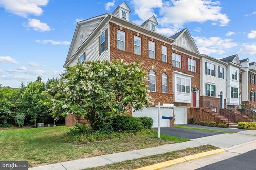 25053 Prairie Fire Sq, ALDIE, VA, 20105-5680 | Card Image