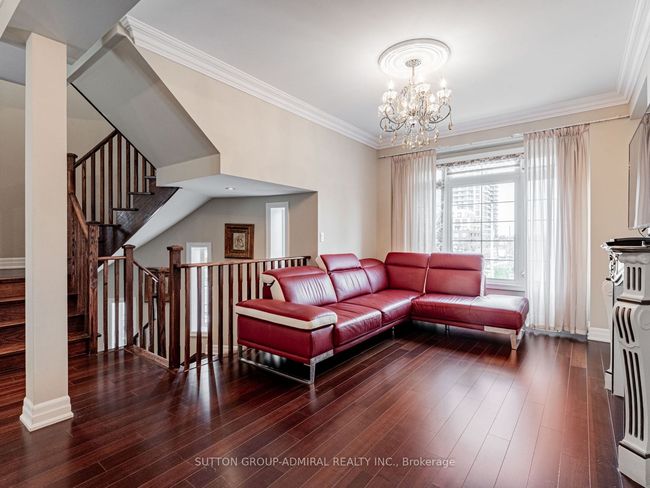 106 Disera Dr, Condo with 3 bedrooms, 3 bathrooms and 2 parking in Vaughan ON | Image 11