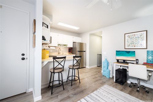 apt-303-1432 Keeaumoku St, Honolulu, HI, 96822-5602 | Card Image