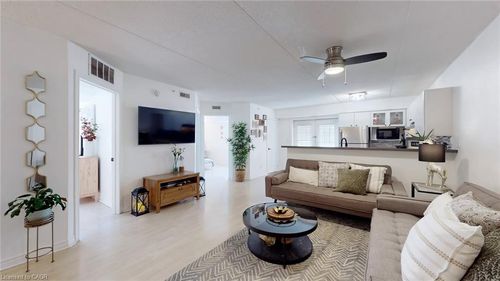 111-4003 Kilmer Dr, Burlington, ON, L7M4M1 | Card Image