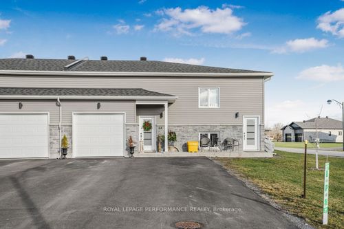 a-4 Maxime Crt, Hammond, ON, K0A2A0 | Card Image