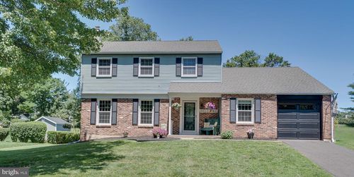 327 Lenape Ln, CHALFONT, PA, 18914-3122 | Card Image