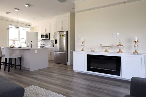 3-8181 135a St, Surrey, BC, V3W3N8 | Card Image