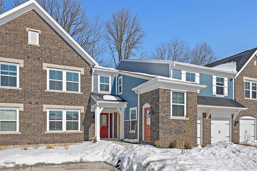 56-103-4208 N Golden Clove Bnd, Sugarcreek Township, OH, 45305 | Card Image