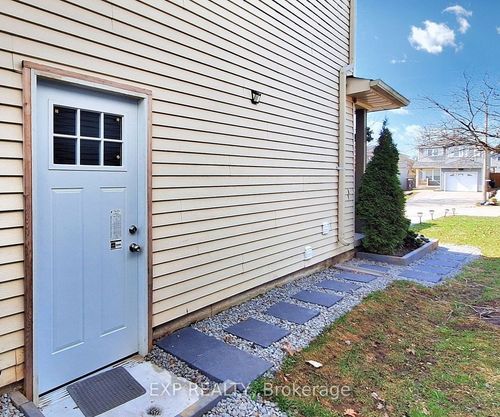 43 Dambrosio Dr, Barrie, ON, L4N6V6 | Card Image
