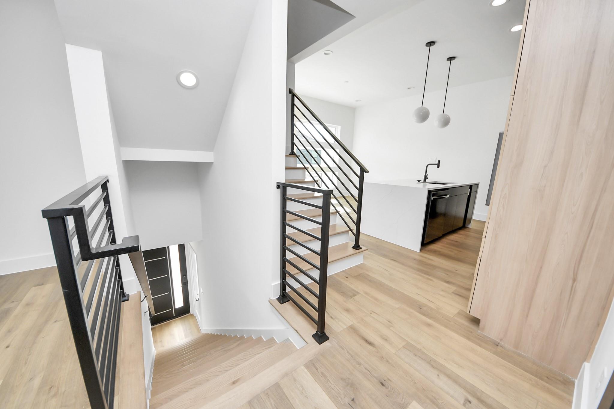 Residential Income in Houston 4
