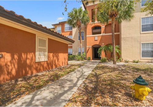 11-5572 Metrowest Blvd, ORLANDO, FL, 32811-1967 | Card Image