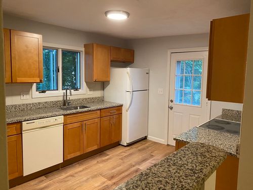 2-142 Washington Cir, Woburn, MA, 01801-3320 | Card Image