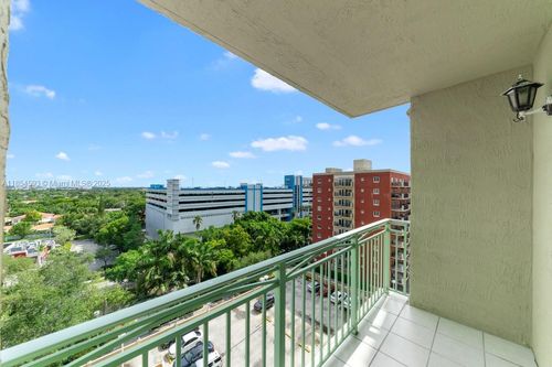 apt-1006-3500 Coral Way, Miami, FL, 33145-3066 | Card Image