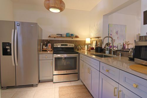106-1000 Ne 12th Ave, Hallandale Beach, FL, 33009-2669 | Card Image