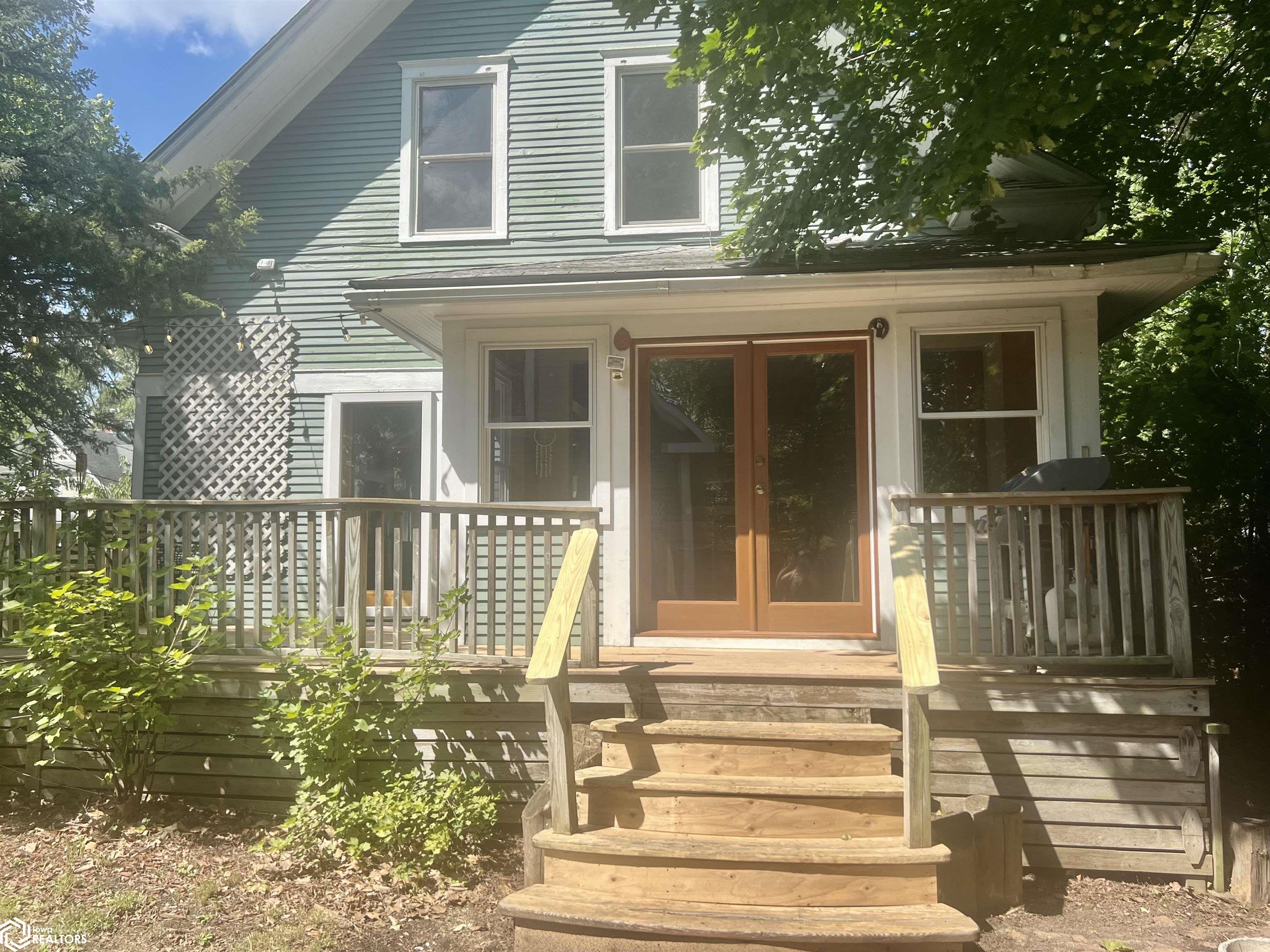 2nd St, Fairfield, IA 52556