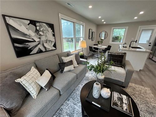 3006 Menands Dr, Chesapeake, VA, 23325-3600 | Card Image