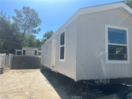 12753 Sierra Hwy, Agua Dulce, CA, 91390-2708 | Card Image