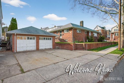 595 Jacques St, Perth Amboy, NJ, 08861-3246 | Card Image