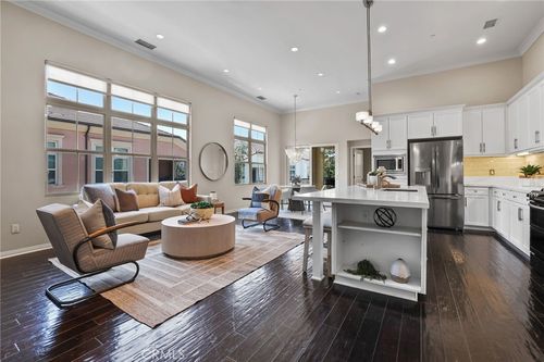 47 Mayfair, Irvine, CA, 92620-2149 | Card Image