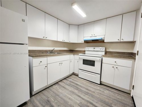 n402-13285 Ne 6th Ave, North Miami, FL, 33161-4049 | Card Image