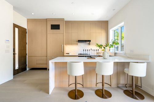 2-3771 W King Edward Ave, Vancouver, BC, V6S1M8 | Card Image