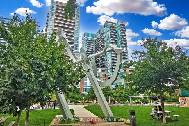 1707 - 80 Western Battery Rd, Condo with 2 bedrooms, 2 bathrooms and null parking in Toronto ON | Image 44