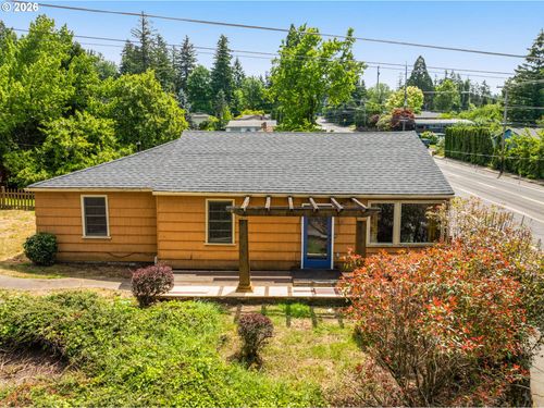 4836 Sw Coronado St, Portland, OR, 97219-7326 | Card Image