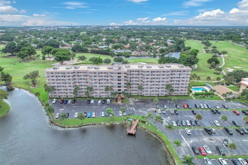 704-250 Jacaranda Dr, Plantation, FL, 33324-2531 | Card Image