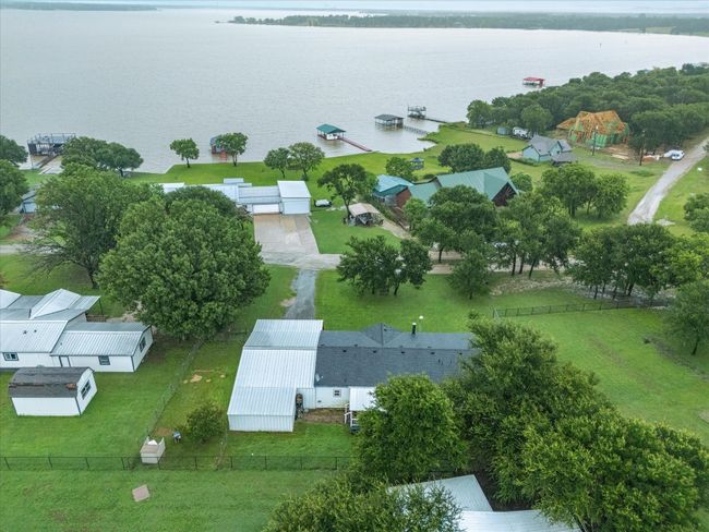 403 Se County Road 3048 C, House other with 3 bedrooms, 2 bathrooms and null parking in Corsicana TX | Image 32