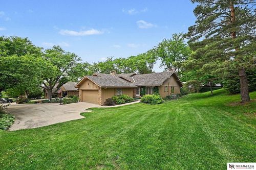 10262 Fieldcrest Drive, Omaha, NE, 68114 | Card Image