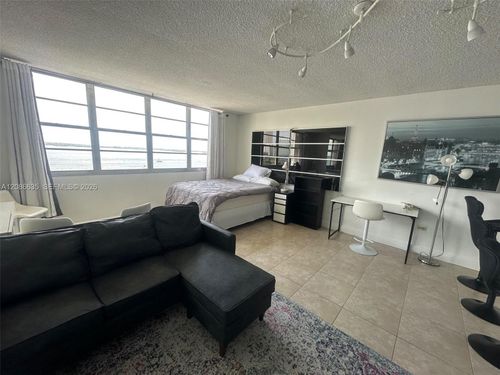 1029-905 Brickell Bay Dr, Miami, FL, 33131-2925 | Card Image