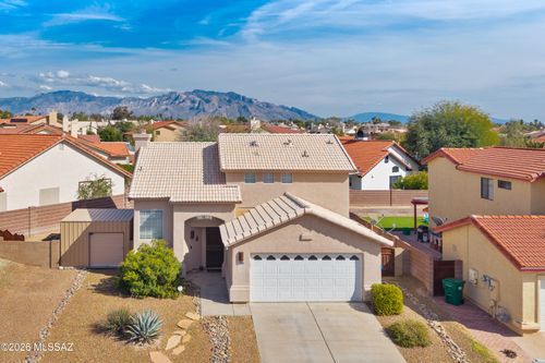 9272 N Golden Finch Ave, Tucson, AZ, 85742-9490 | Card Image