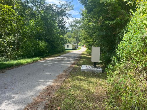 202 Billy G, Wallins, KY, 40873 | Card Image