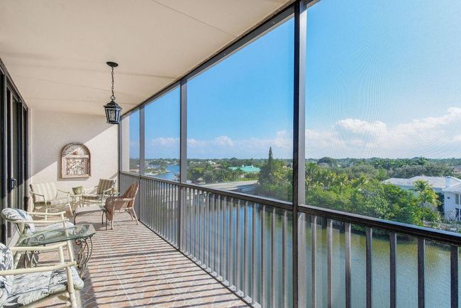 APT-614 - 11370 Twelve Oaks Way, Condo with 2 bedrooms, 2 bathrooms and null parking in North Palm Beach FL | Image 10