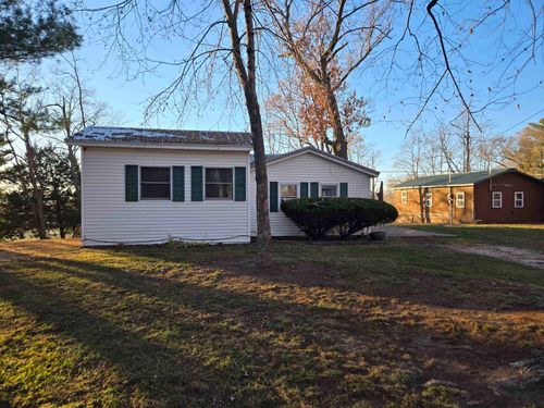 930 42nd St, New Boston, IL, 61272-5789 | Card Image