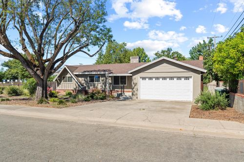2101 Bircher Way, Carmichael, CA, 95608 | Card Image