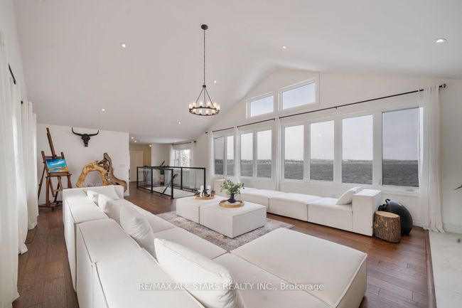 181 Cedar Grove Dr, House other with 4 bedrooms, 2 bathrooms and 9 parking in Caesarea ON | Image 20