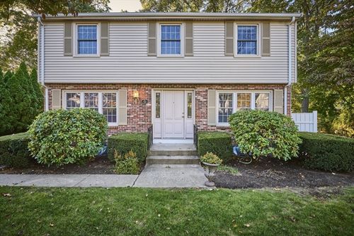 5 Cunningham Cir, Waltham, MA, 02453-7603 | Card Image