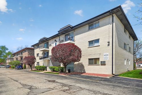 1se-4929 W 87th St, Oak Lawn, IL, 60453-1381 | Card Image