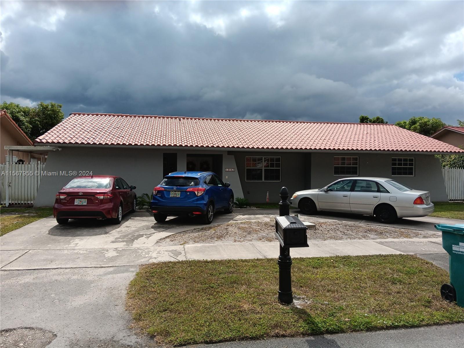 5th St, Miami, FL 33184