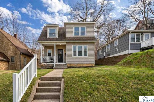 407 E Pleasant St, Mankato, MN, 56001-3831 | Card Image