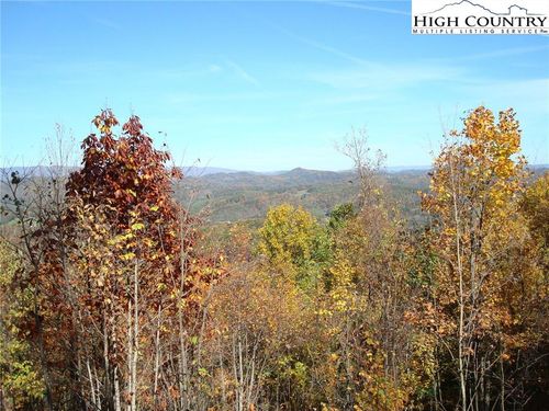 12 Mahogany Ct, Lansing, NC, 28643 | Card Image